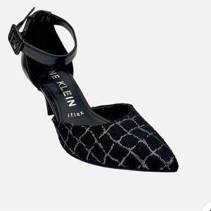 NWOT Anne Klein Black and Silver Slingback Heels